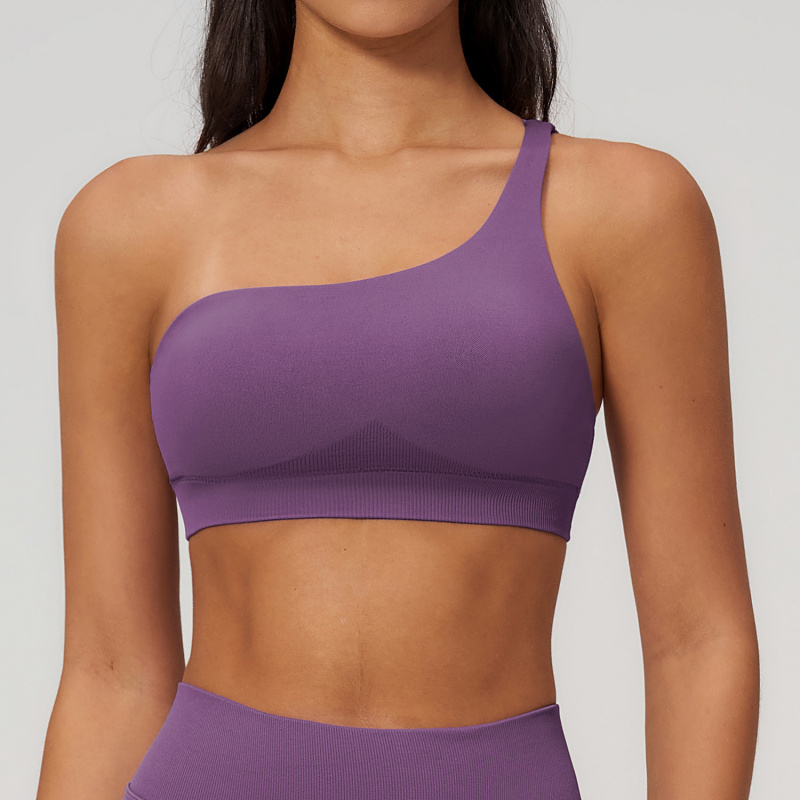 حمالة صدر رياضية نسائية بكتف و - مراجعة Quick Dry Underwear وسعره
